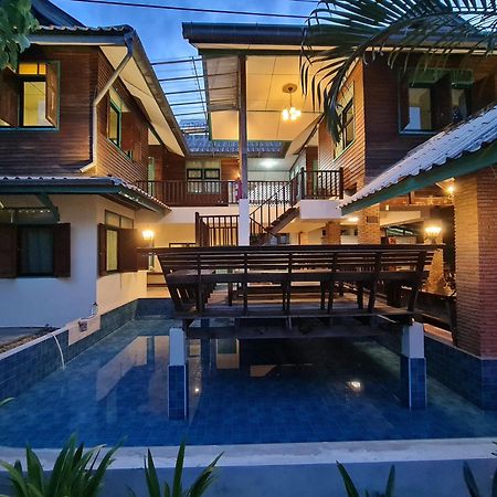 Tepbunthomhouse Ayutthaya Apartment Екстериор снимка