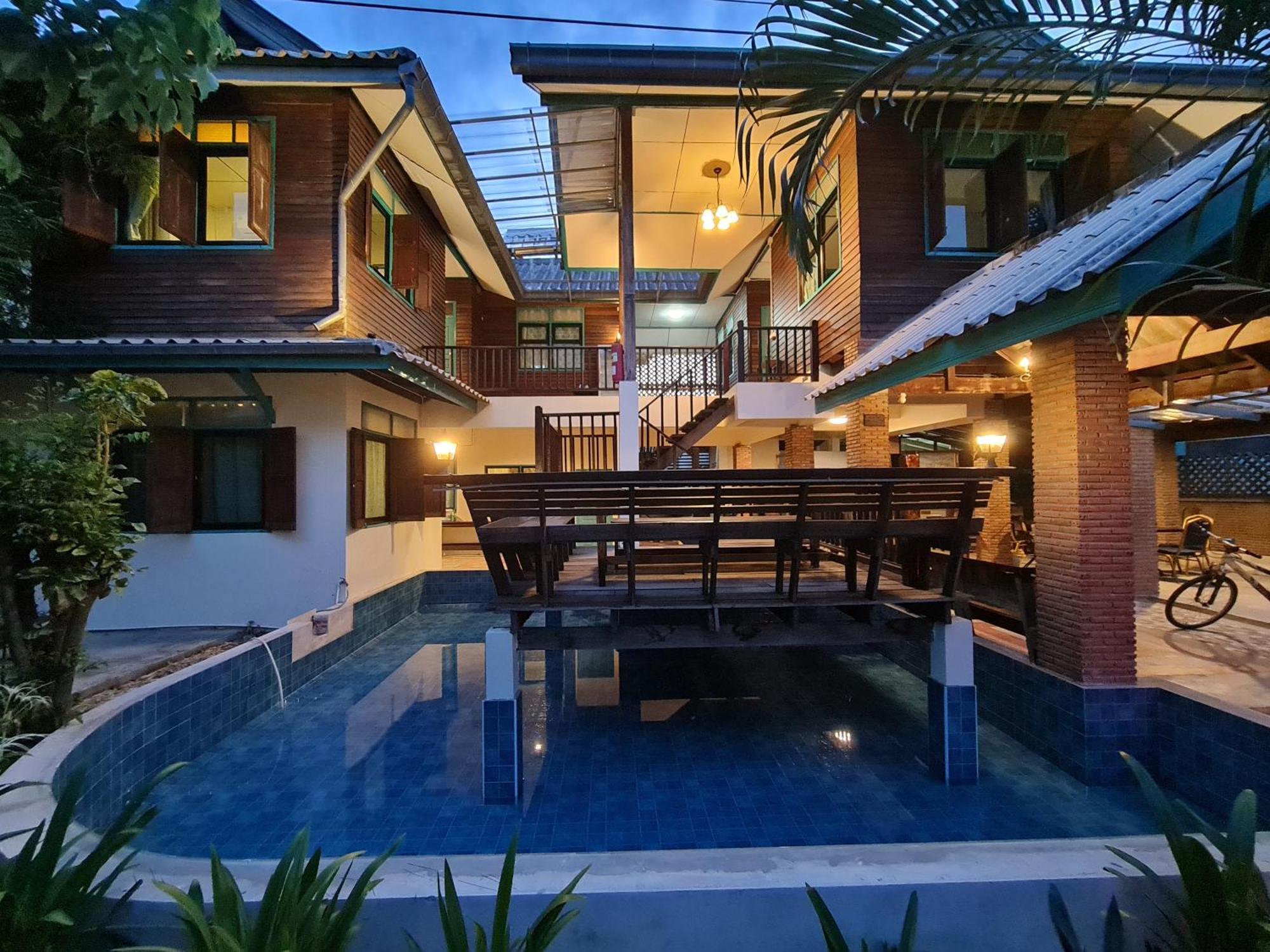 Tepbunthomhouse Ayutthaya Apartment Екстериор снимка