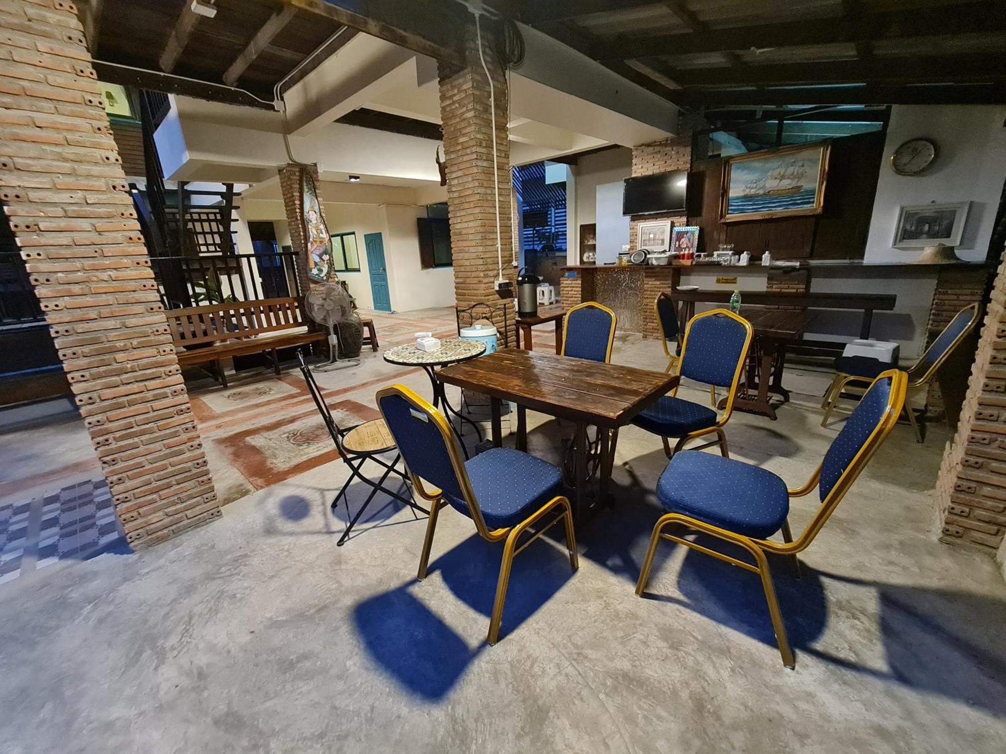 Tepbunthomhouse Ayutthaya Apartment Екстериор снимка
