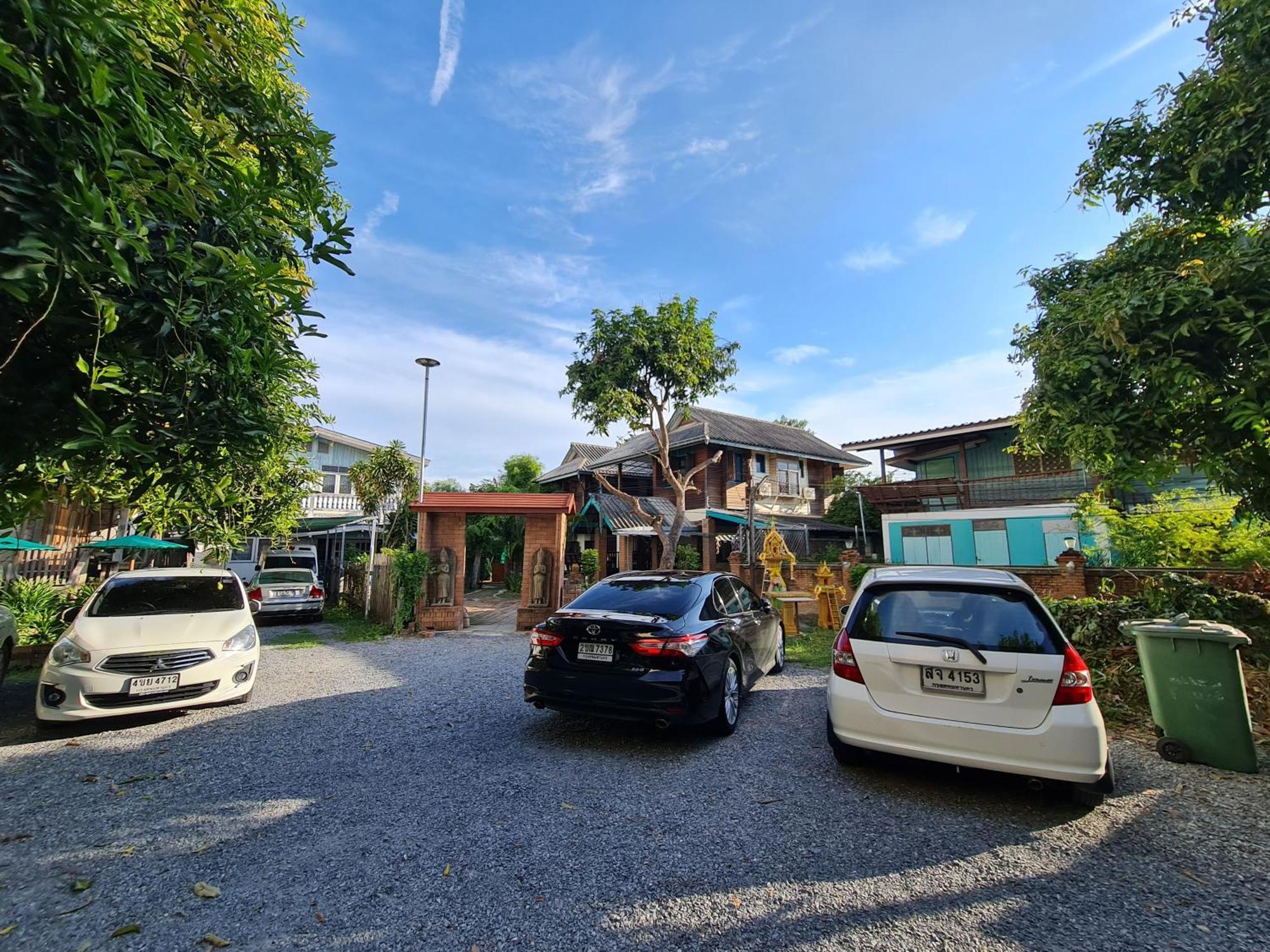 Tepbunthomhouse Ayutthaya Apartment Екстериор снимка