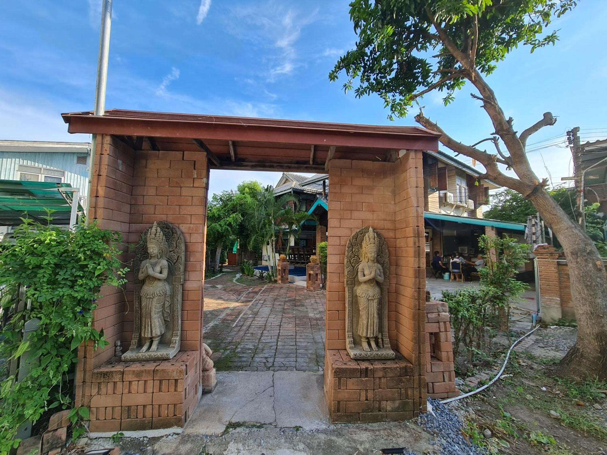 Tepbunthomhouse Ayutthaya Apartment Екстериор снимка