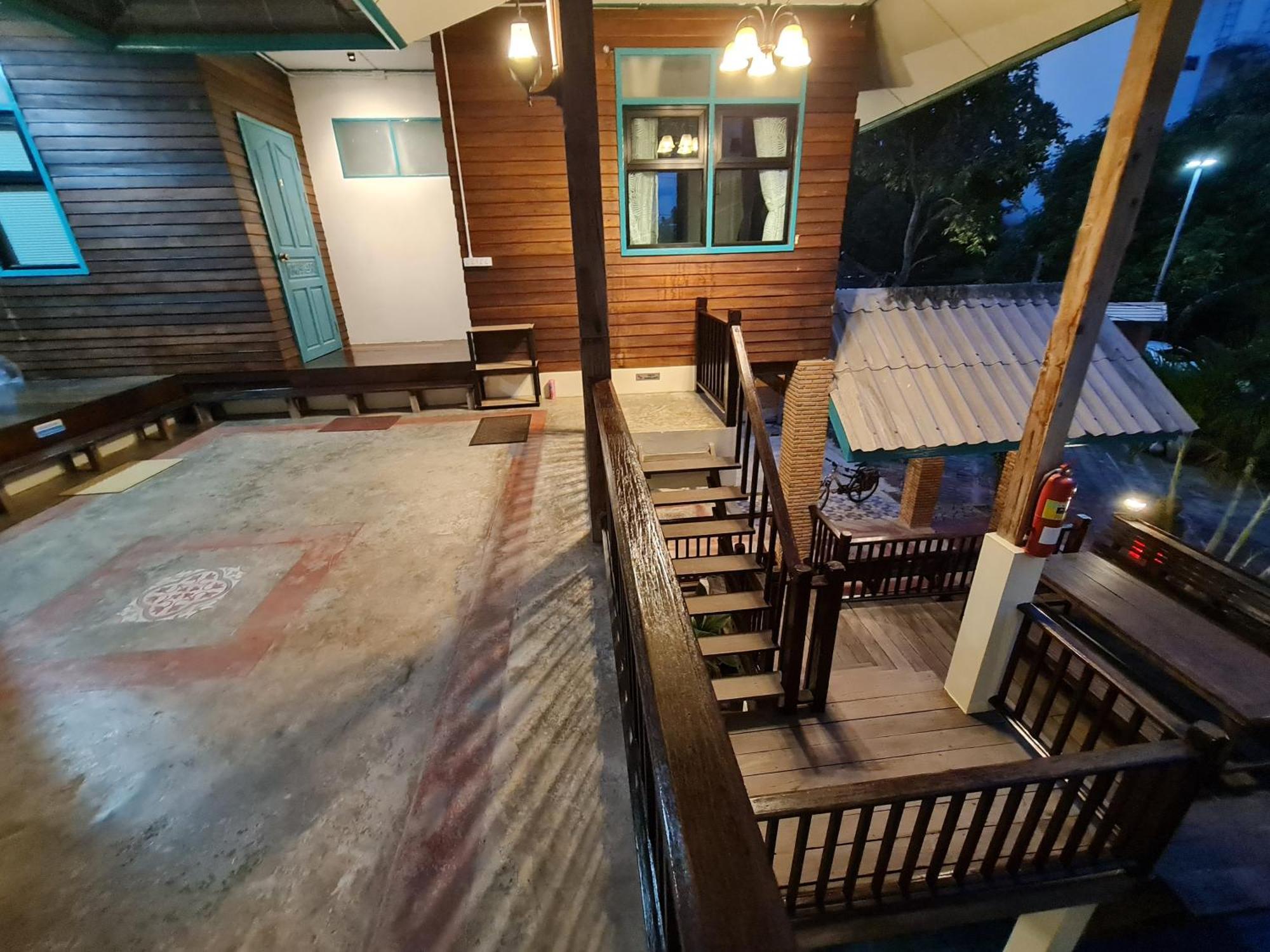 Tepbunthomhouse Ayutthaya Apartment Екстериор снимка